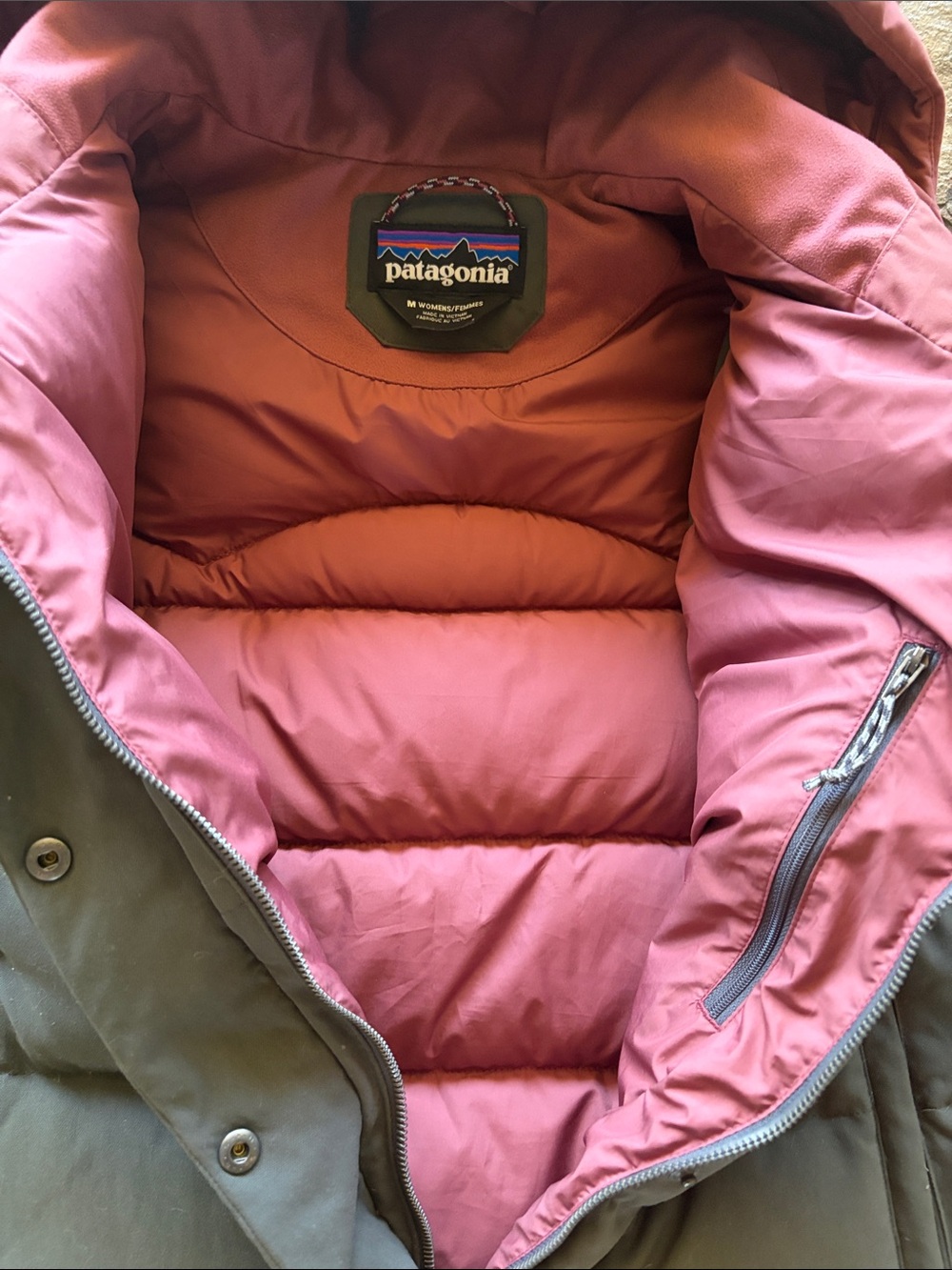 Patagonia Two-Tone Hooded Down Filled Bivy Vest - Picture 4 of 4